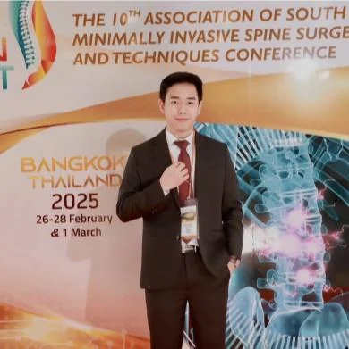Research presentation in Bangkok, Thailand · 2025, photograph 1